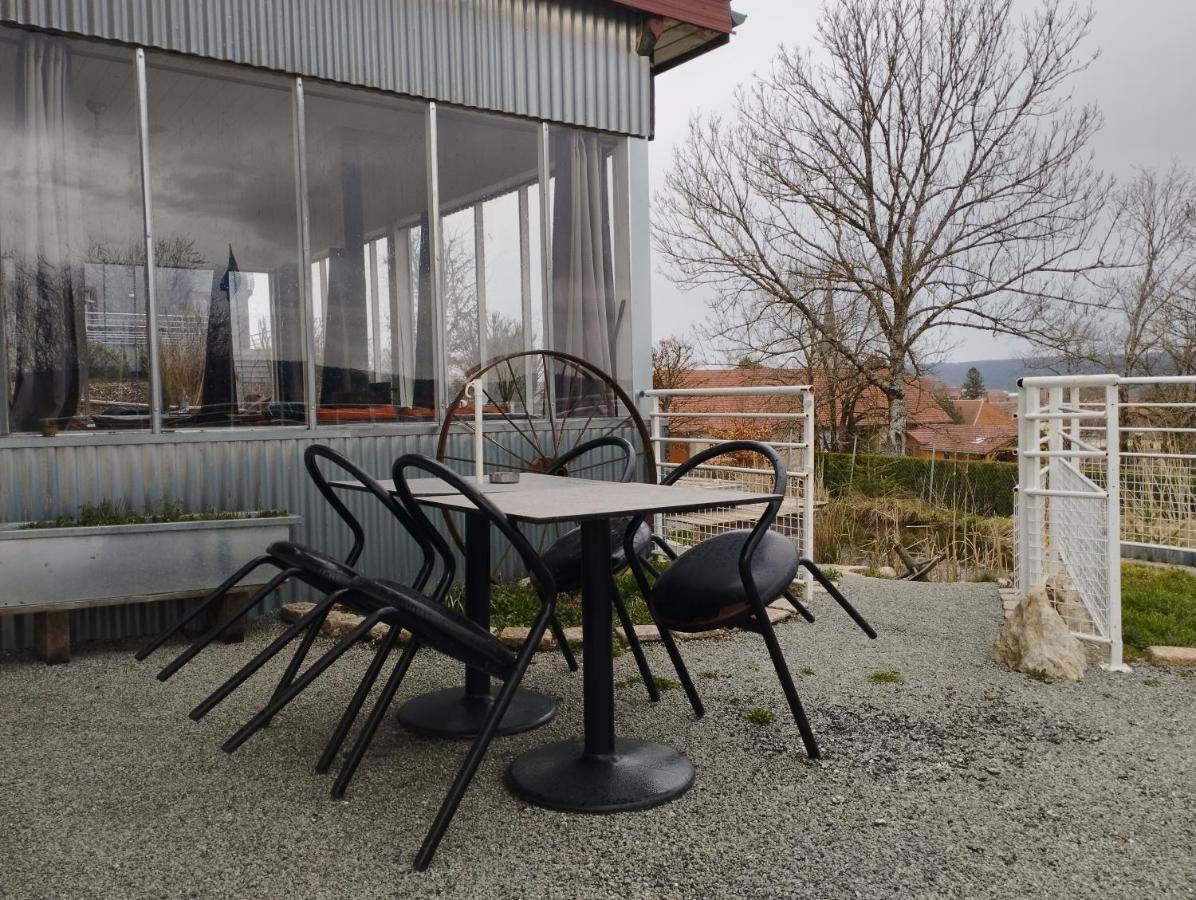 Best Price #3 "La Serre" X4 People Orchamps-Vennes Eksteriør bilde